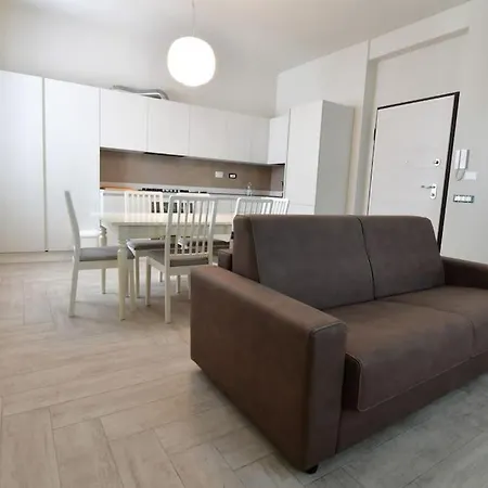 Apartment La Vespa Con Terrazza *